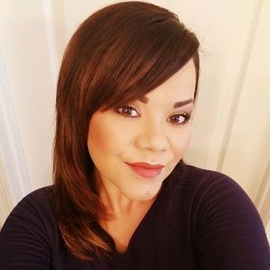 Meet your Posher, Corina